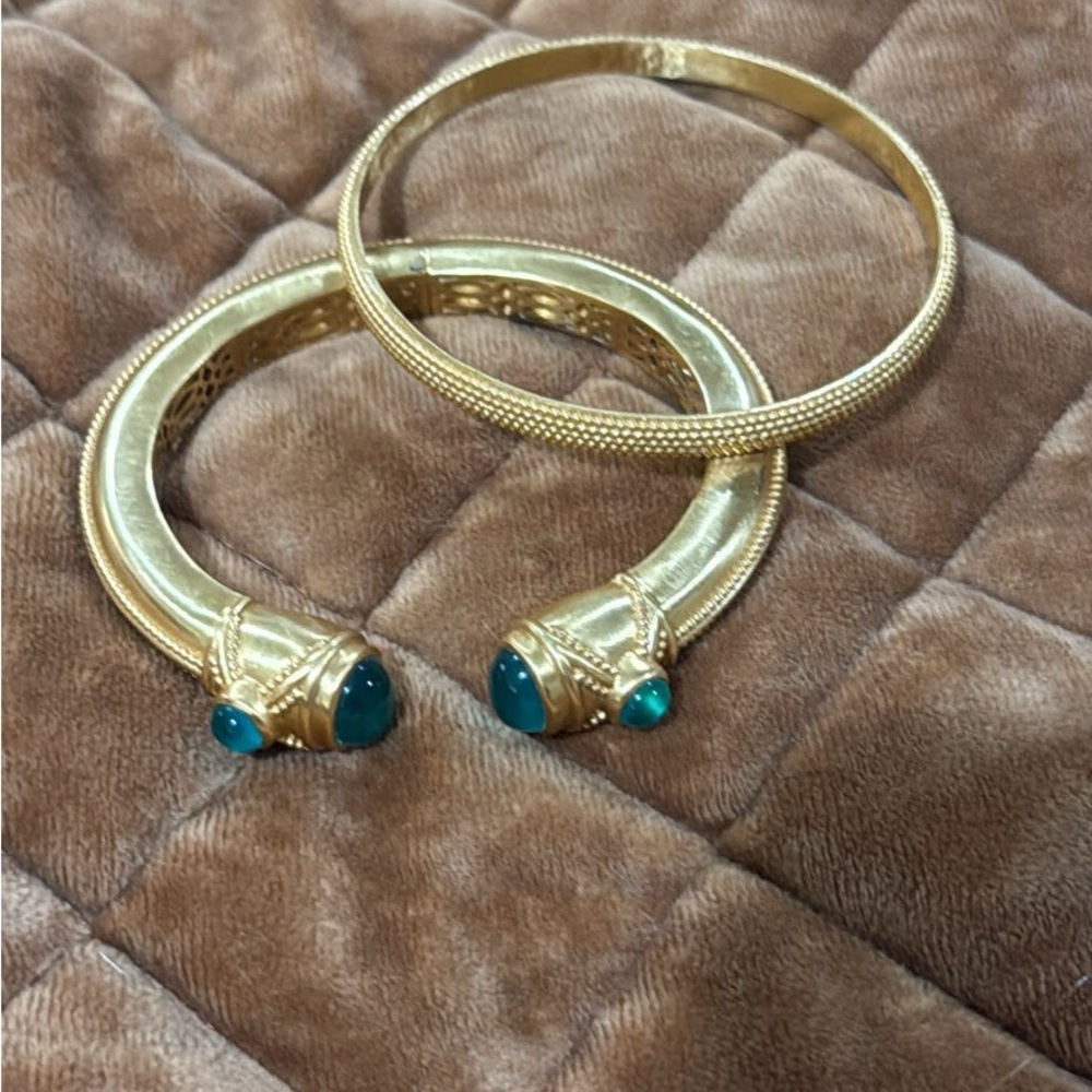 Julie Vos Elegant Gold and Green Bangle Set